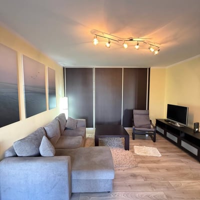 Alquiler de un luminoso y acogedor apartamento de 2 habitaciones, 52 m², centro de Belgrado, Serbia